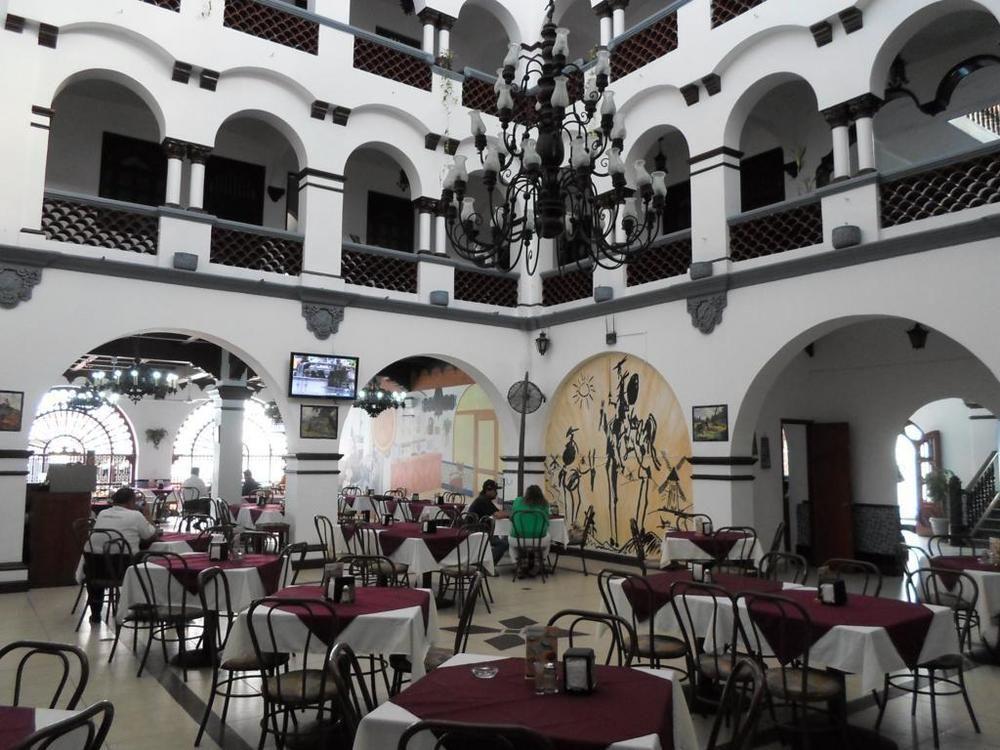 Hotel Colonial Manzanillo Exterior foto